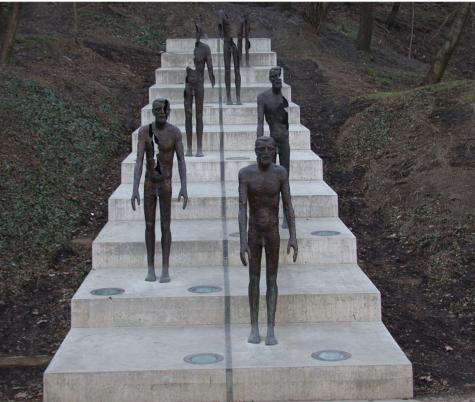 - Mahnmal für die Opfer des Kommunismus in Prag, Tschechische Republik (2002)